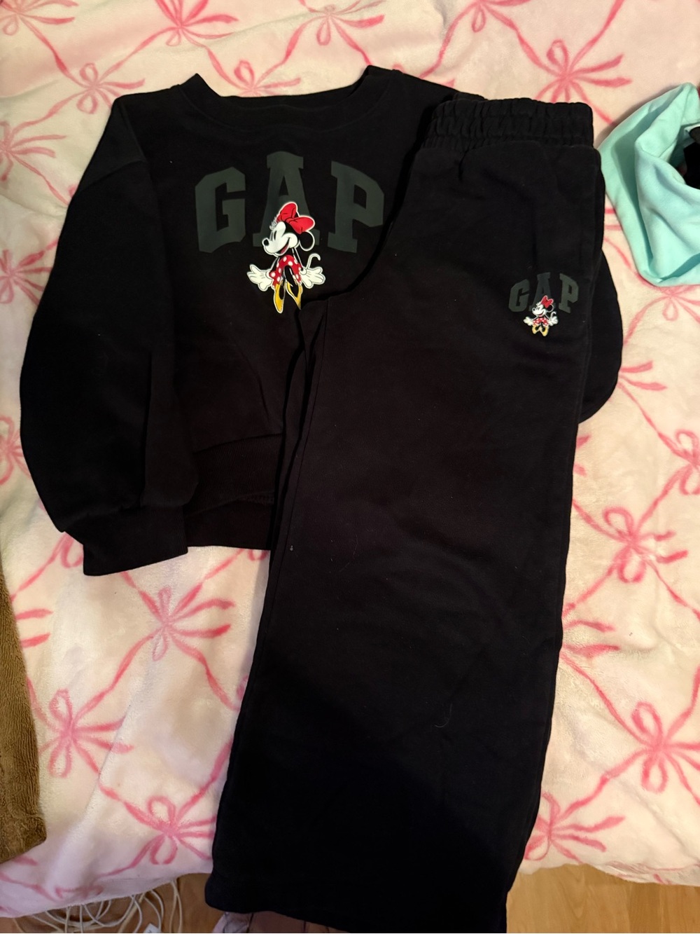 GAP Black Minnie Mouse Sweatshirt and Joggers Set